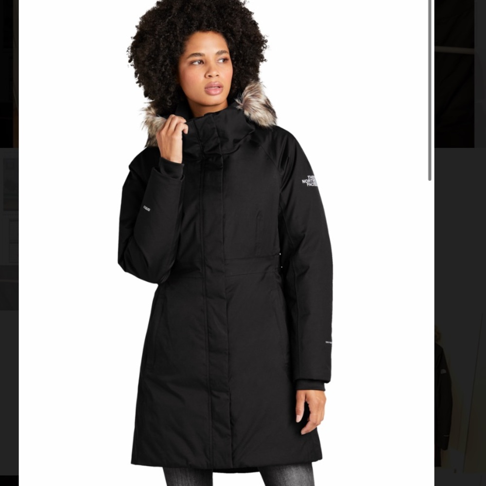 The Northface Women’s Arctic Down Jacket - Large